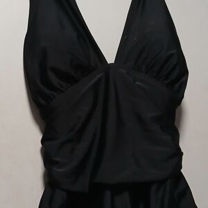 You Di an brand ladies black bathing suit.  NWT. Size Large